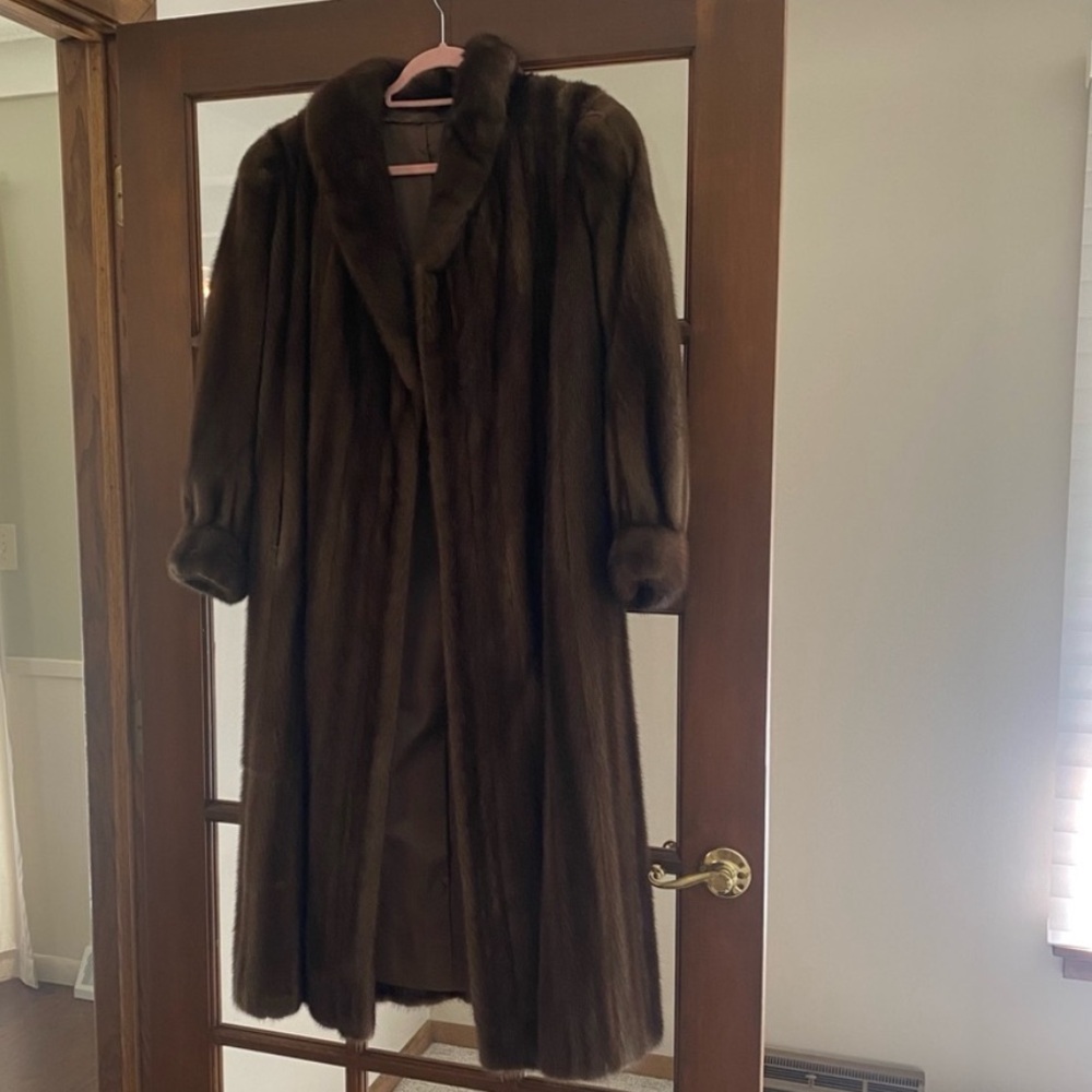 Mink coat. Robert Sidney - Picture 4 of 4